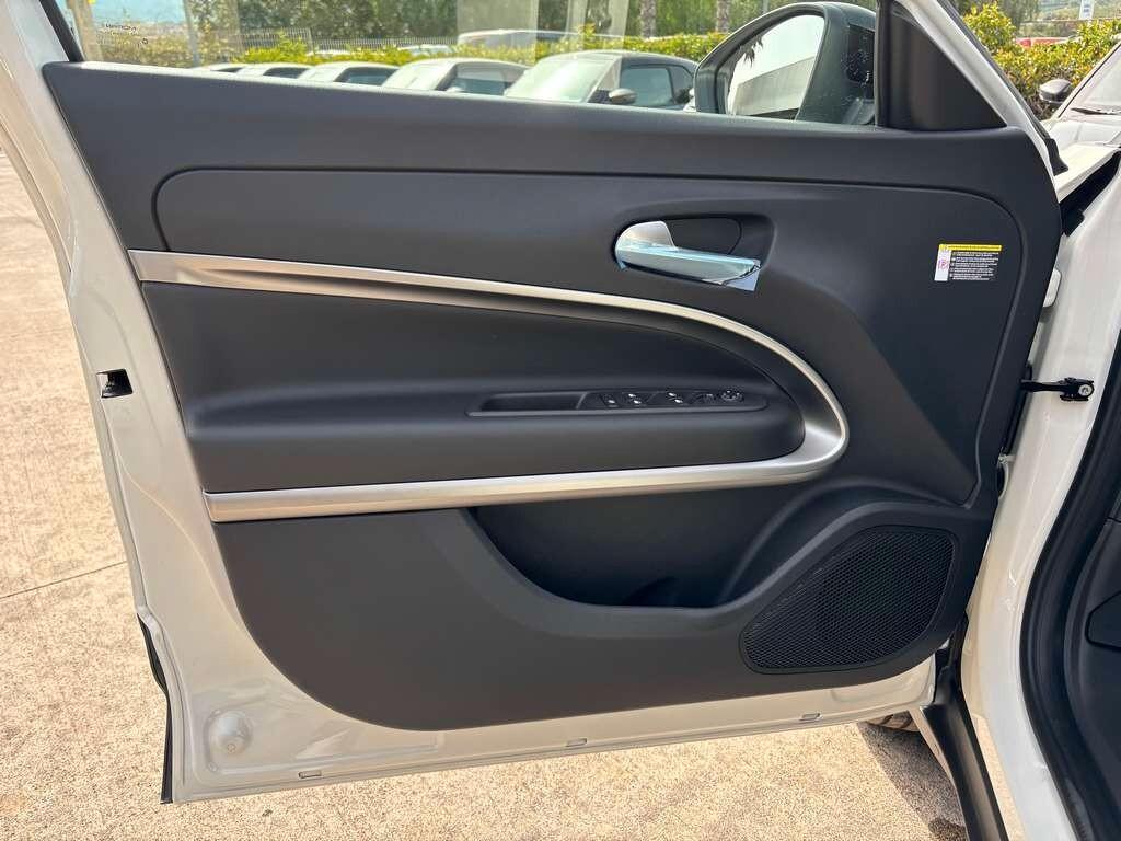 Jeep Avenger 1.2 Turbo 110 CV MHEV Summit automatica a 279 euro al mese