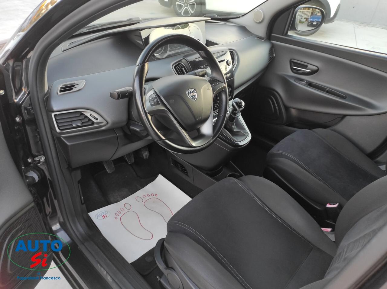 Lancia Ypsilon 1.2 Benz/GPL - 69cv NEOPATENTATI
