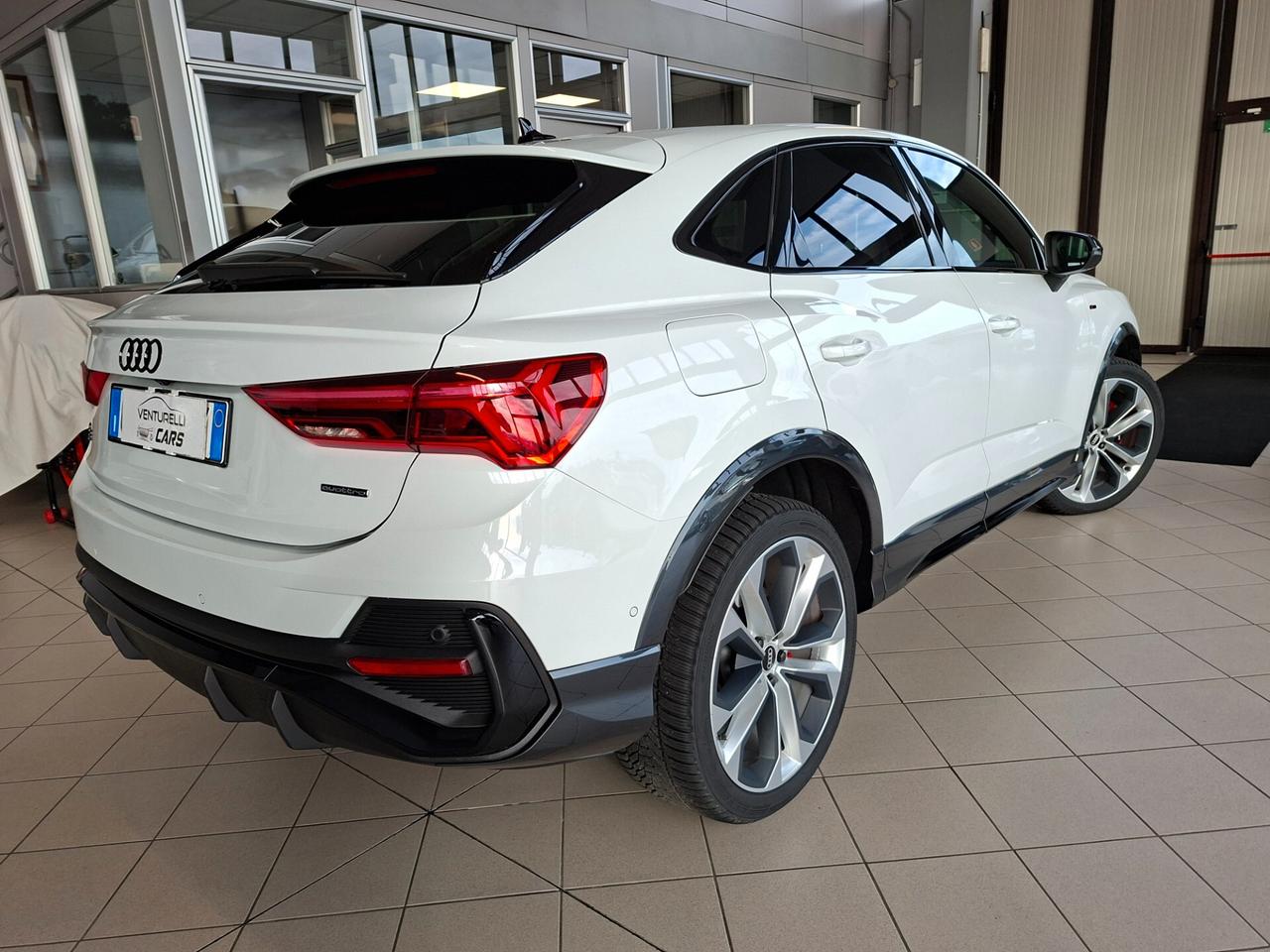 Audi Q3 SPB 40 TDI S tronic quattro edition line