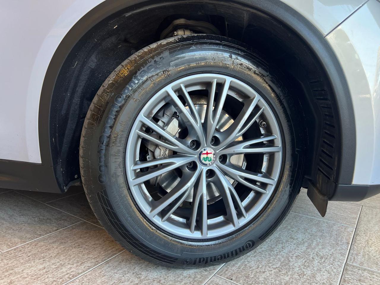 Alfa Romeo Stelvio Business Q4 #50063