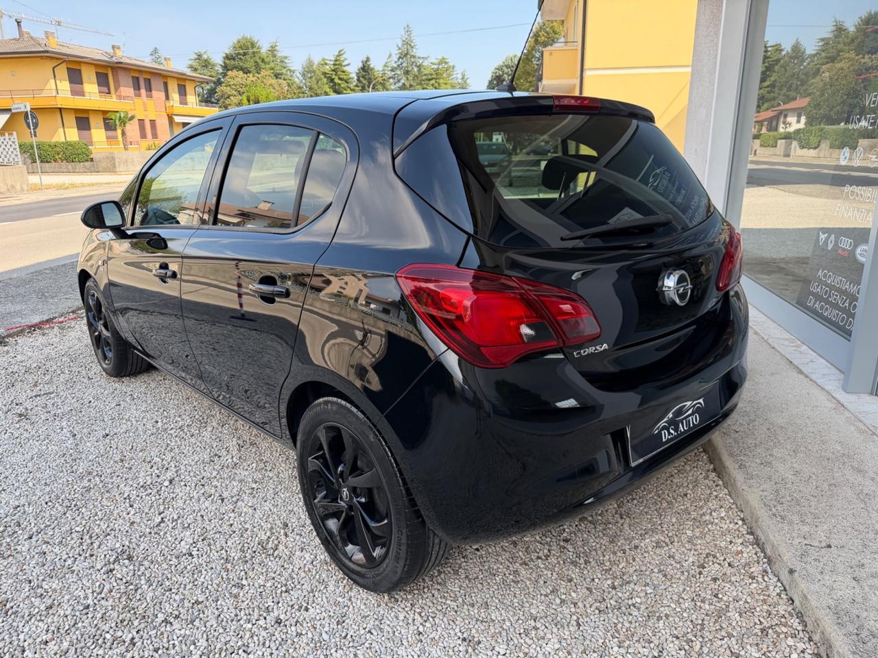 Opel Corsa 1.2 5 porte solo 97.000 km