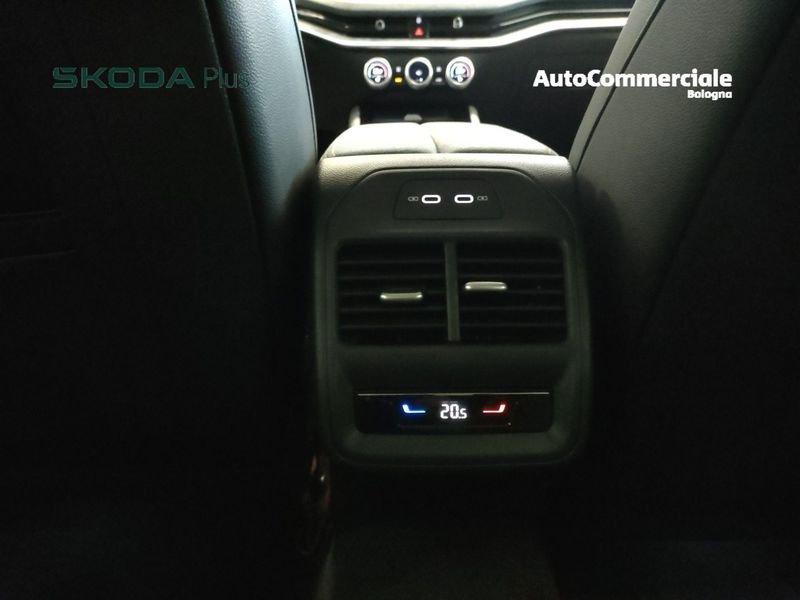 Skoda Superb 2.0 TDI DSG Wagon Style