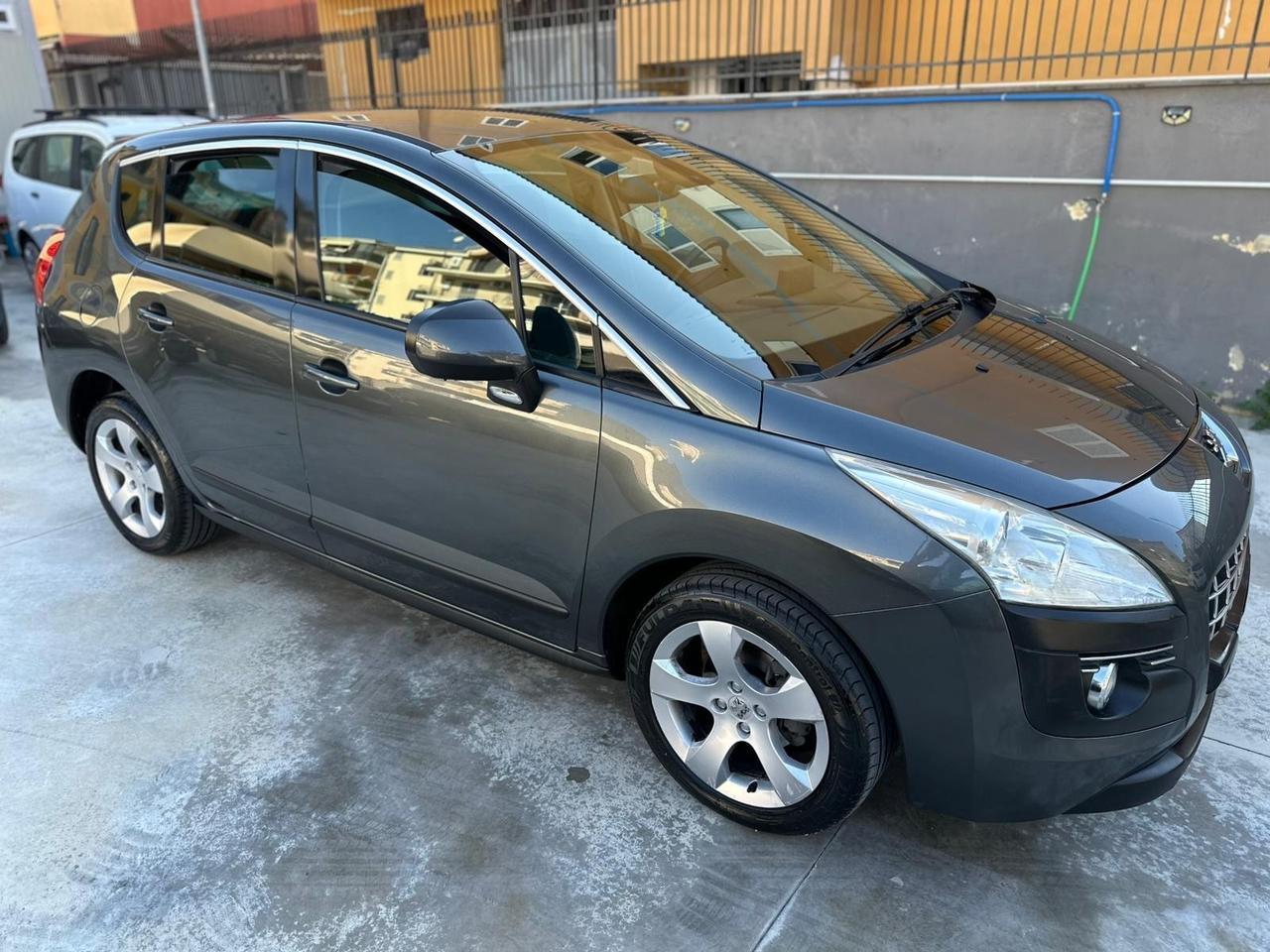 Peugeot 3008 1.6 HDi 115CV Allure