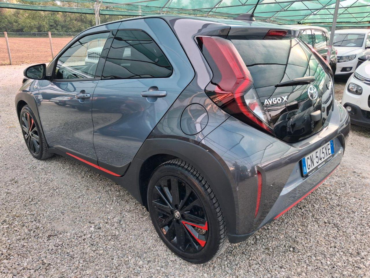 Toyota Aygo X 1.0 Undercover 72cv Jun Takahashi
