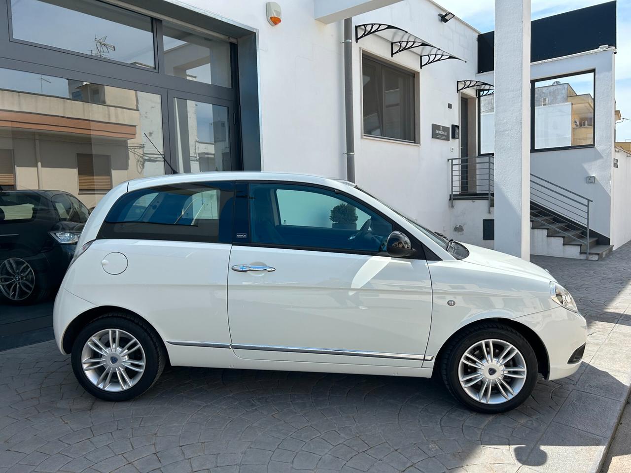 Lancia Ypsilon 1.2 51Kw UNYCA Km86.000-2012