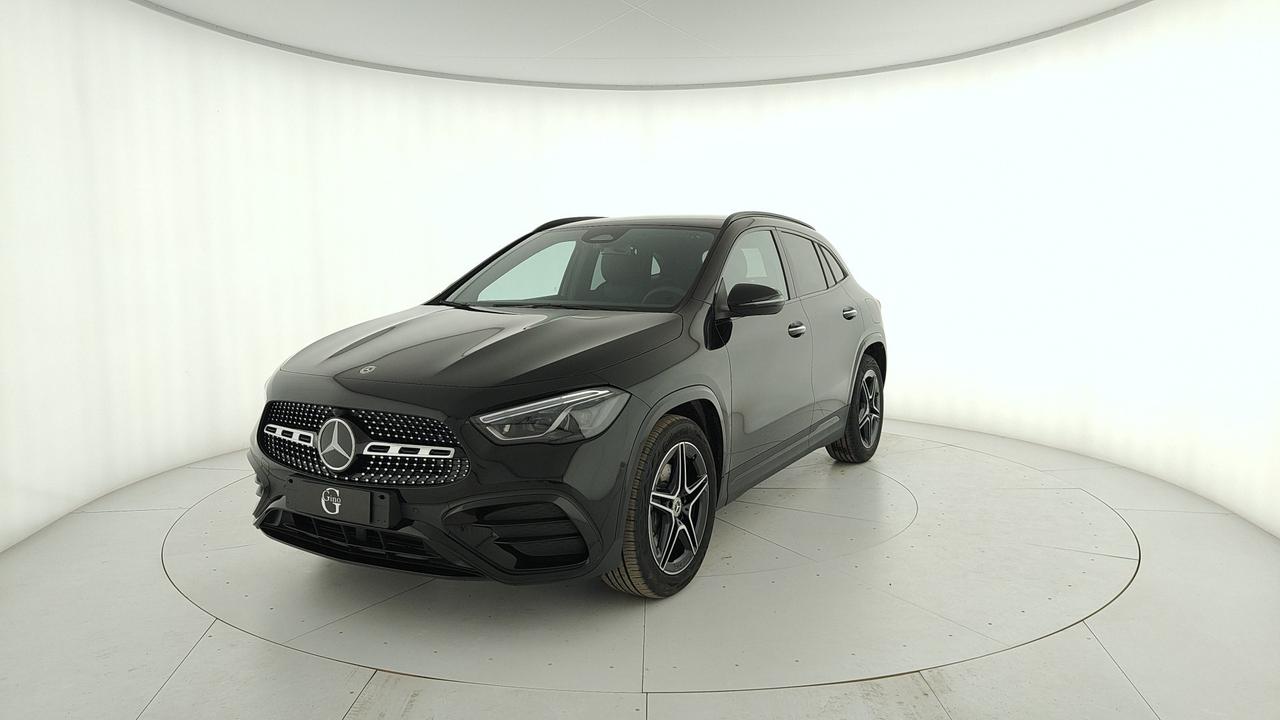 Mercedes-Benz GLA 200 d automatic