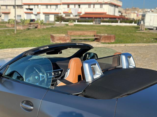 BMW Z4 sDrive20i M-Sport Frozen Grey