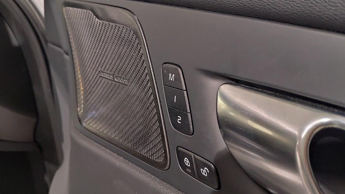 VOLVO Xc60 B5 Mild Hybrid Awd Automatico Plus Dark