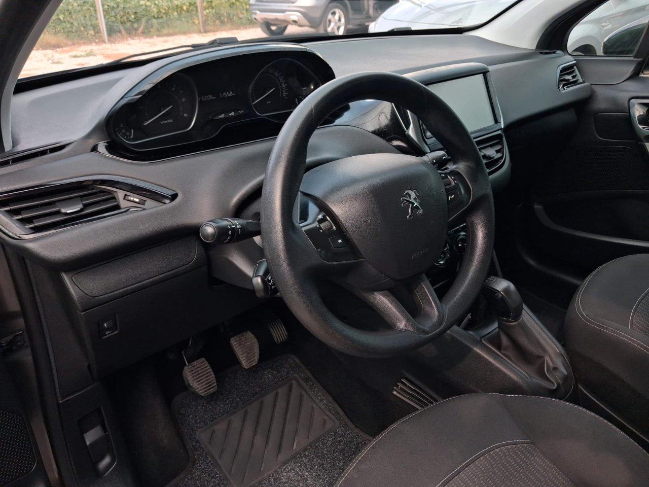 Peugeot 208 5 Porte 1.6 bluehdi Touch 75cv