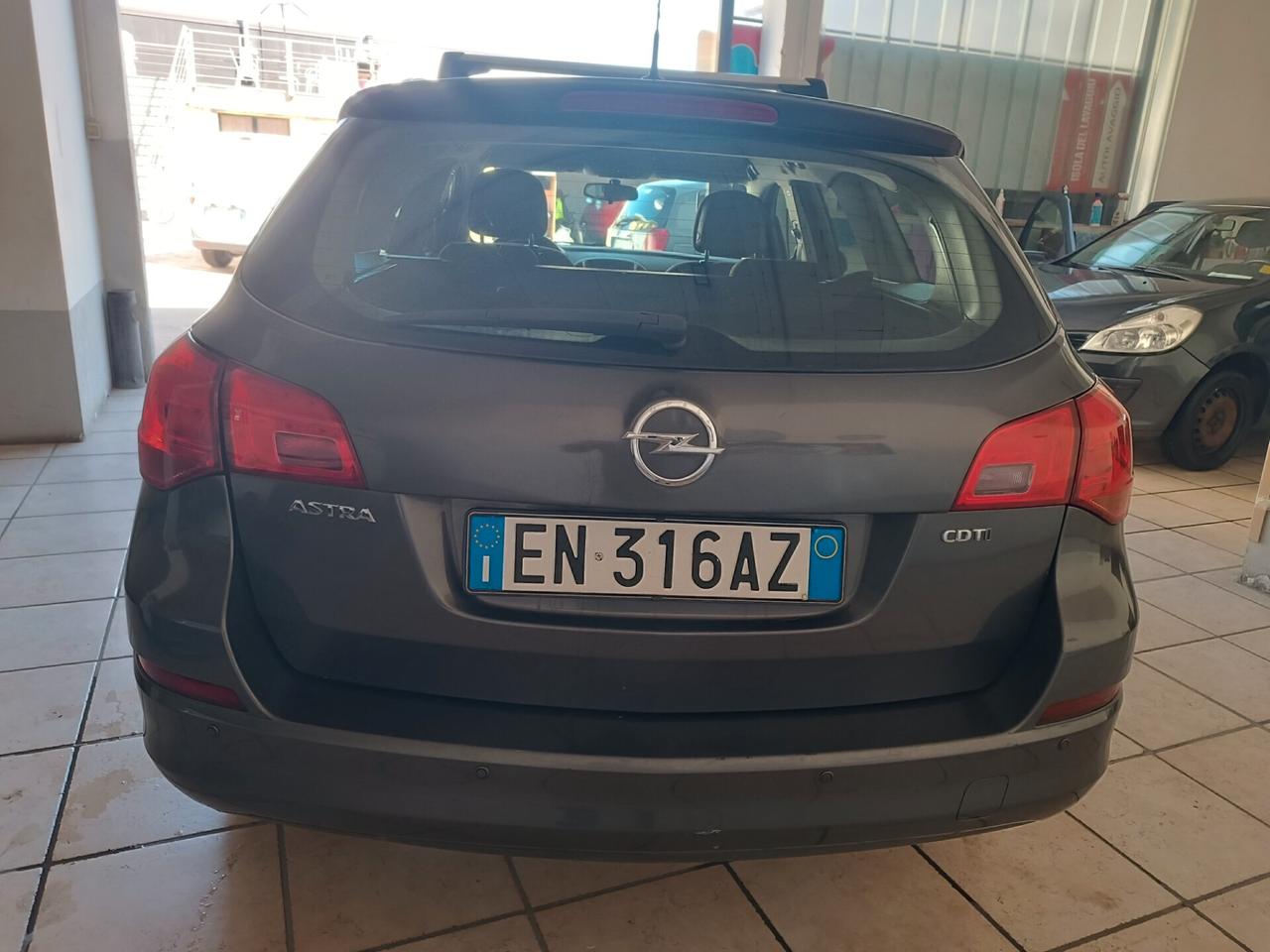 Opel Astra 1.7 diesel garanzia