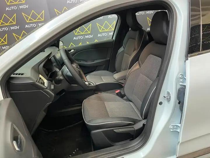 Renault Clio Full Hybrid E-Tech 140 CV 5 porte Intens