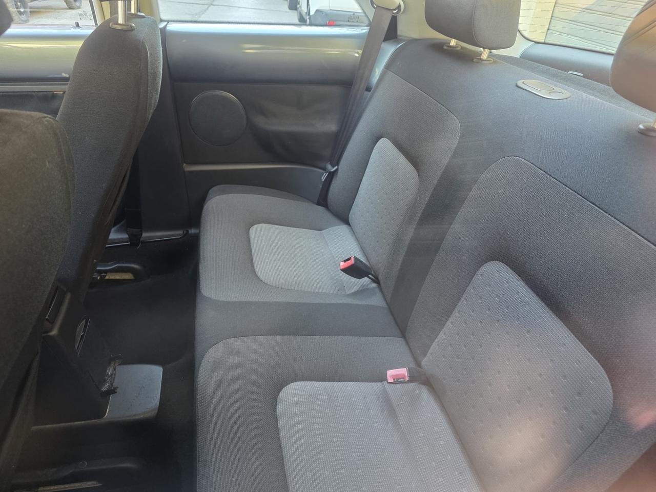 Volkswagen New Beetle 1.6 benzina 102CV 2007
