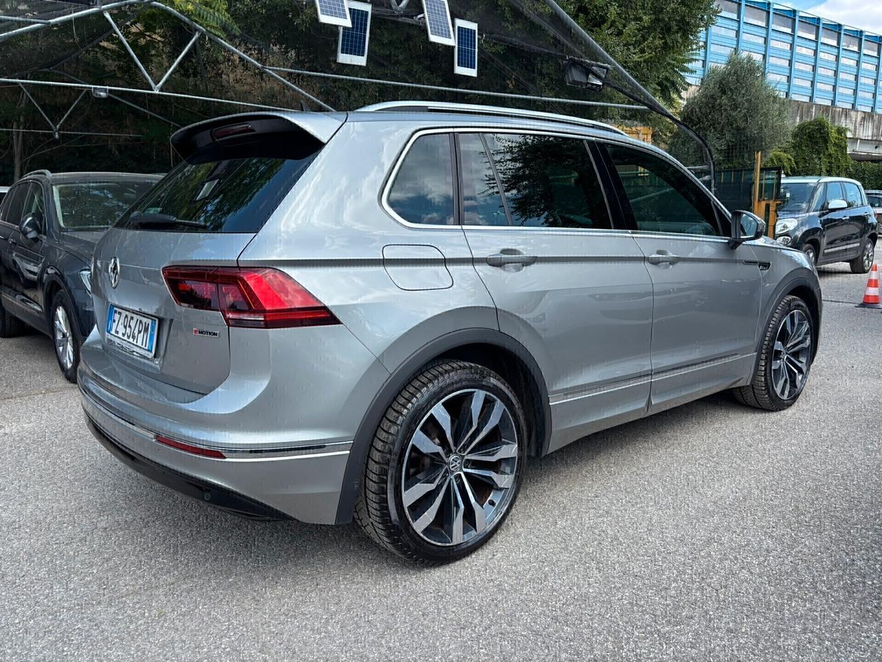 Volkswagen Tiguan 2.0 TDI 190cv DSG 4Motion R-line
