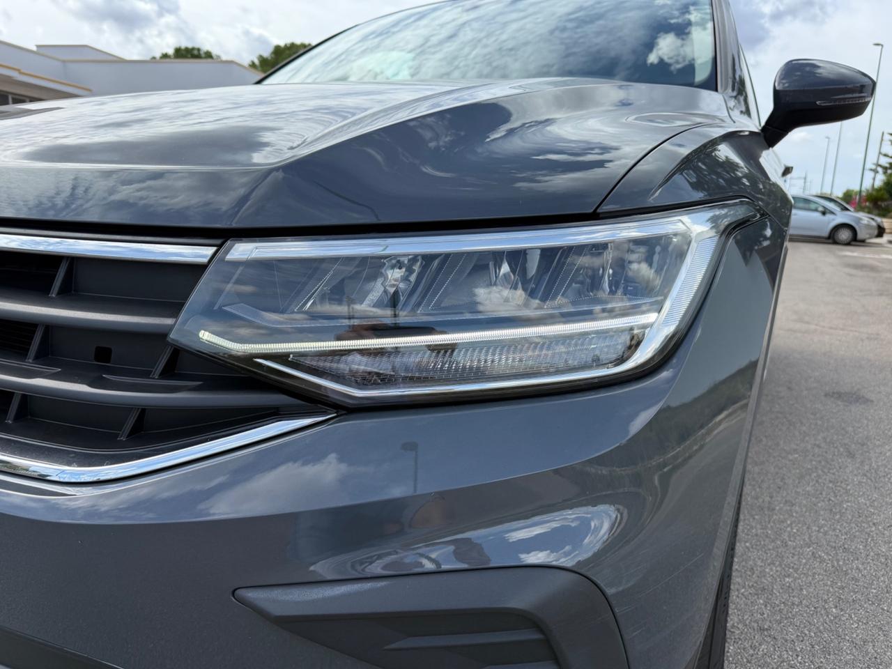 Volkswagen Tiguan 2.0 TDI 150 CV SCR DSG R-Line