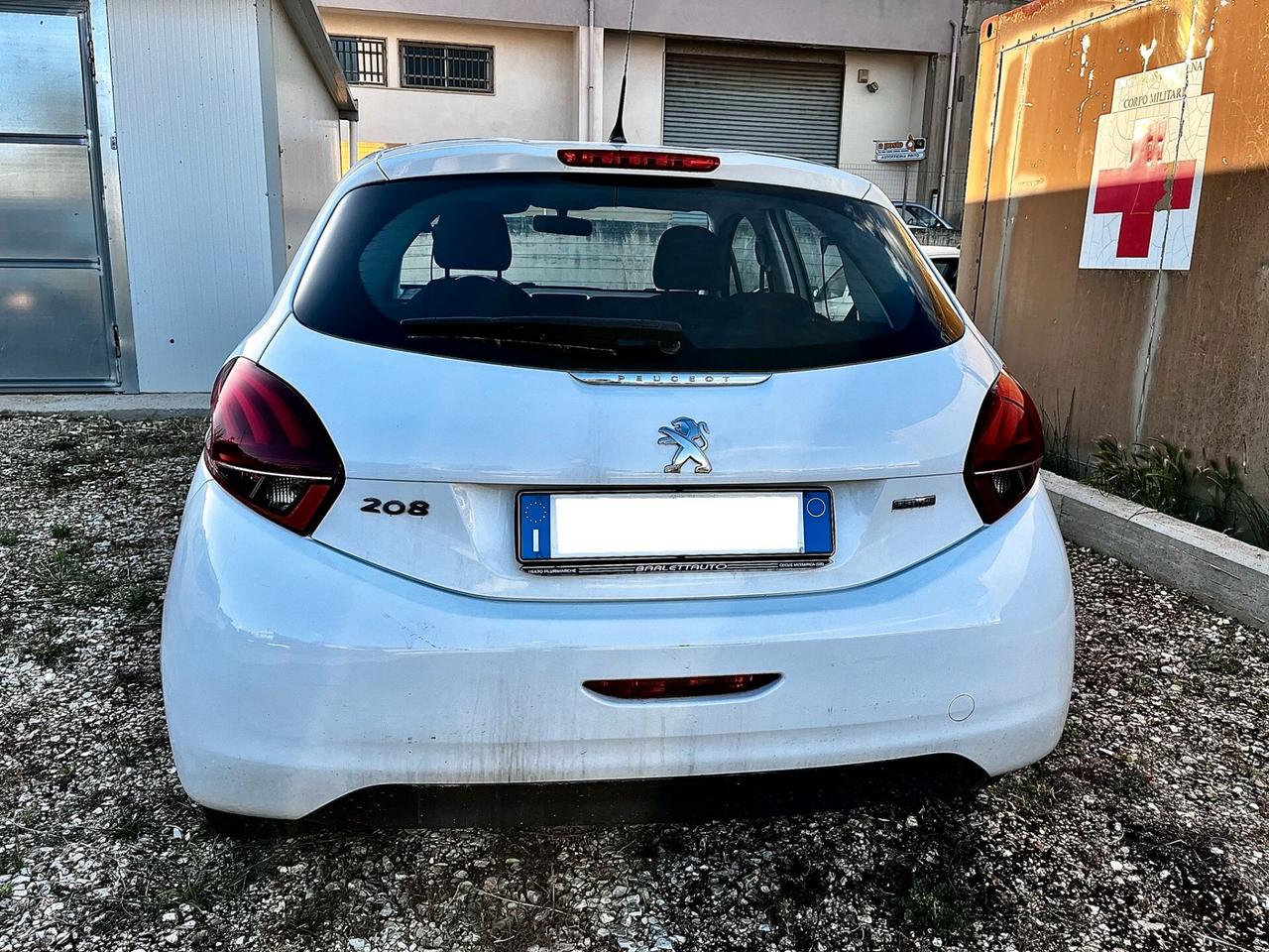 Peugeot 208 Puretech 2015 incidentata
