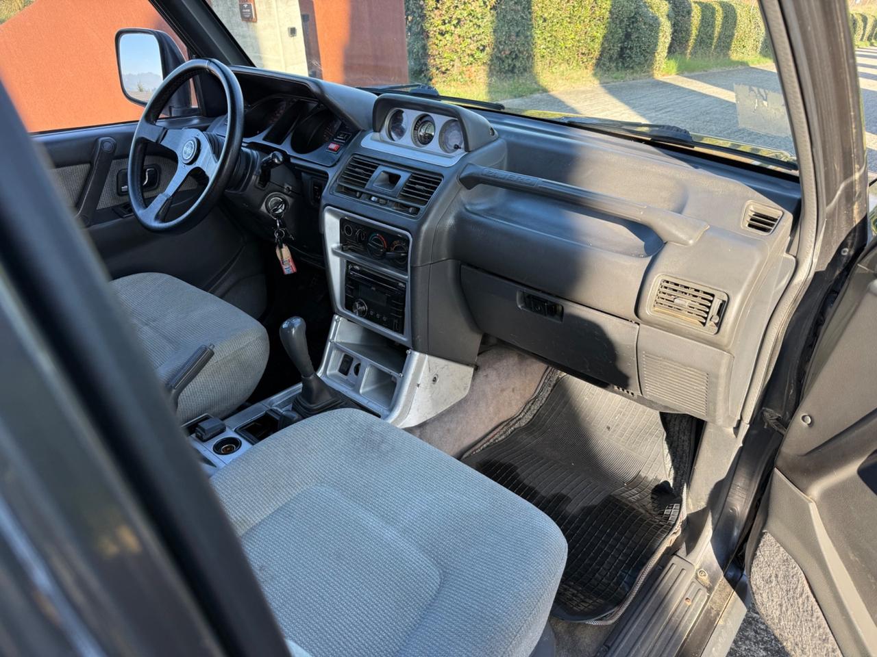 Mitsubishi Pajero V6 Benzina cat Metal-top S. GLS
