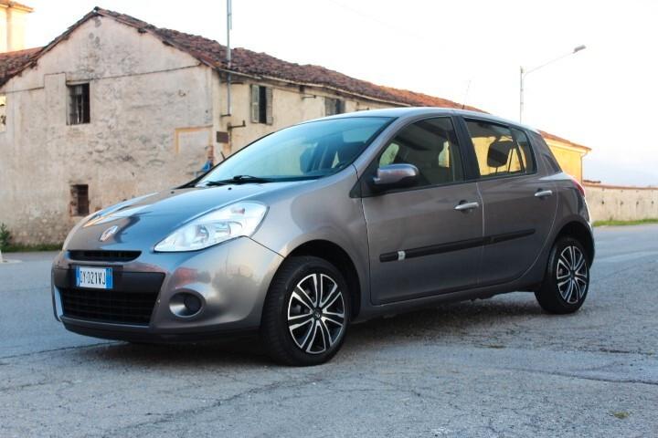 Renault Clio 1.2 5 porte Confort PACK 75.000km clima