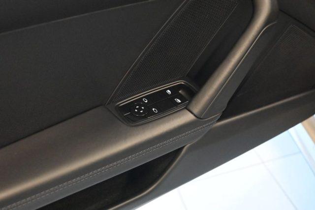 PORSCHE 992 911 TETTO 21"PASM LED CAM NAVI PELLE CHRONO FULL!!