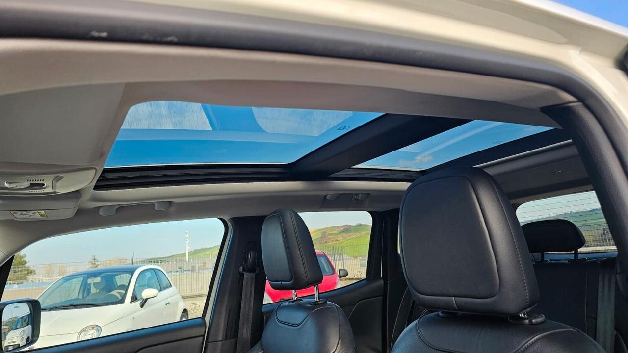 Jeep Renegade 2.0 Mjt 140CV 4WD Active Drive Limited + tetto apribile panoramico