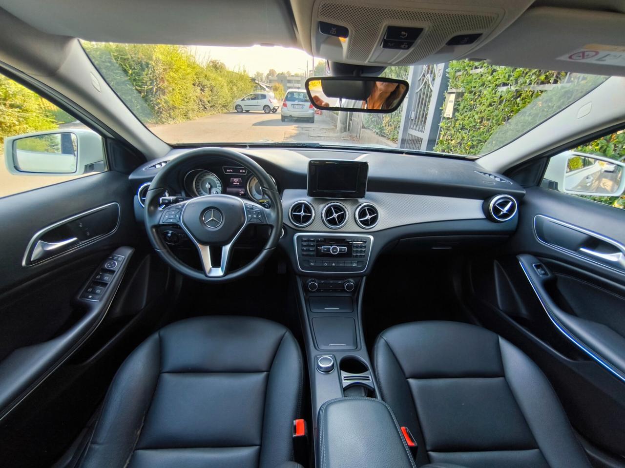 MERCEDES GLA 200 CDI AUTOMATIC – EURO 6 – 4 MATIC-OK NEOPATENTATI
