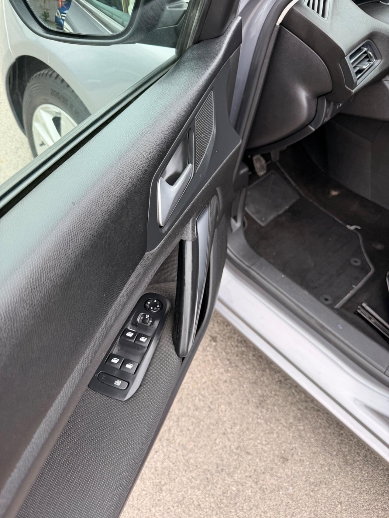 Peugeot 308 BlueHDi 100 S&S SW Business