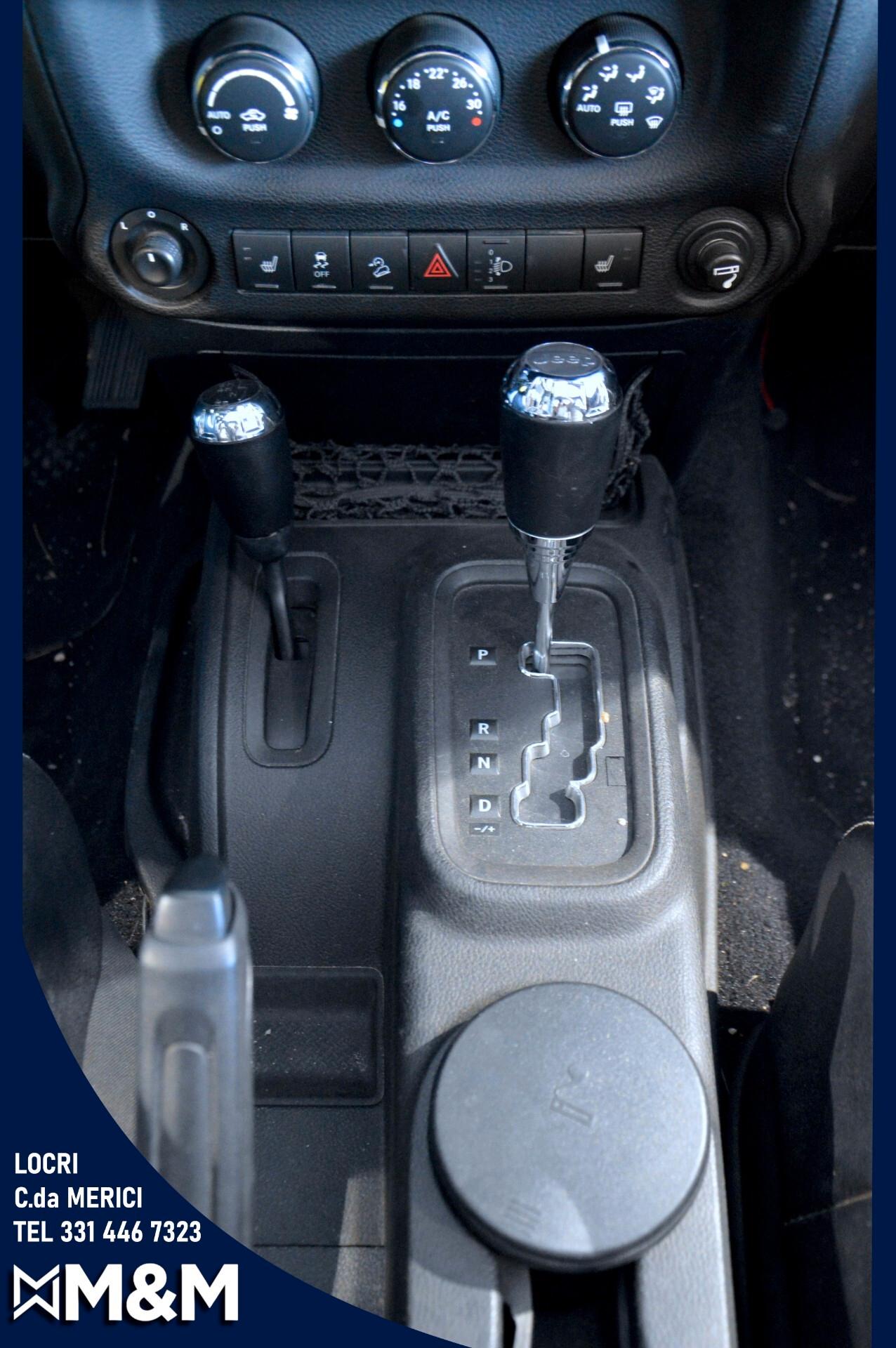 Jeep Wrangler Unlimited 2.8 CRD DPF Sahara Auto