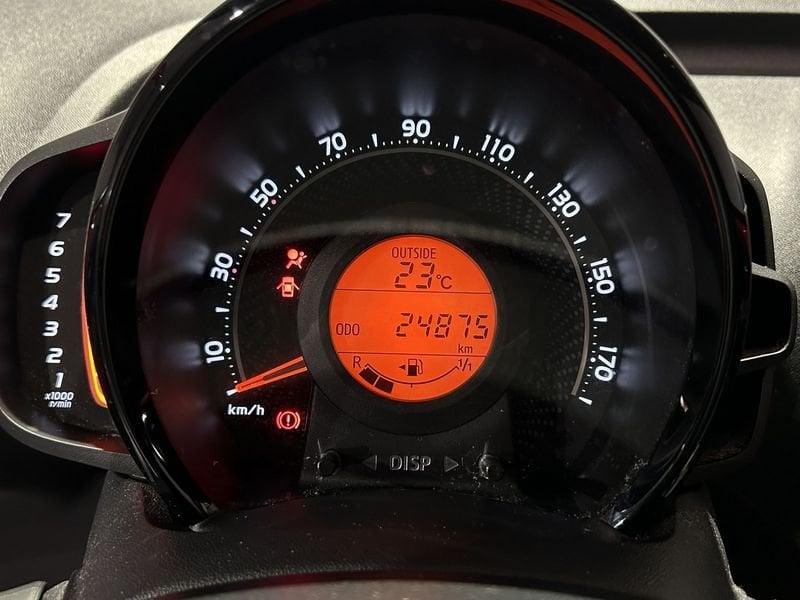 Toyota Aygo Connect 1.0 VVT-i 72 CV 5 porte x-play