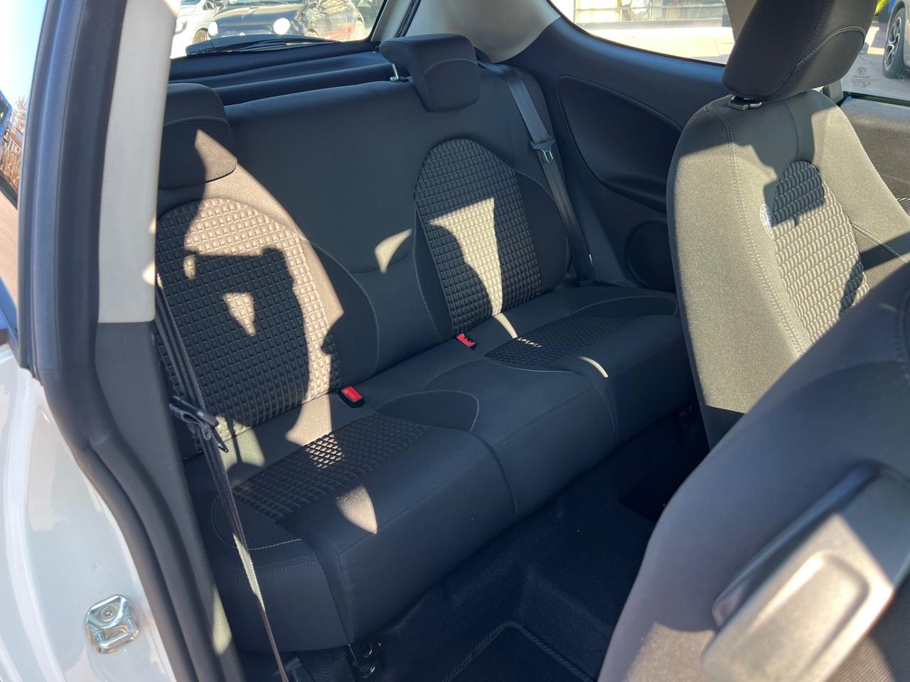 Alfa Romeo MiTo 1.4 105 CV M.air S&S Distinctive