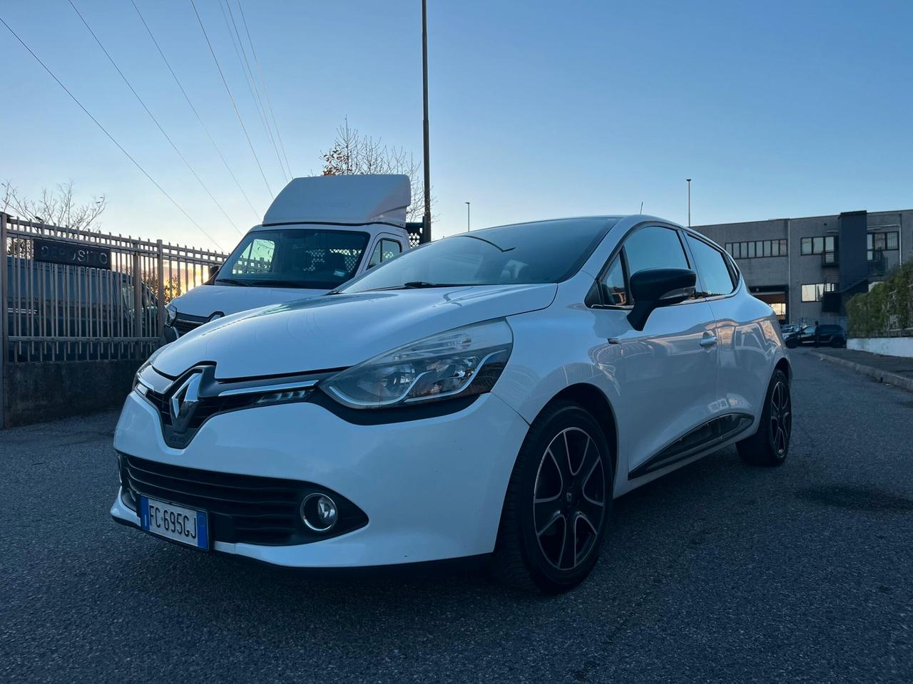 Renault Clio dCi 8V 75CV DUEL X NEOPATENTATI