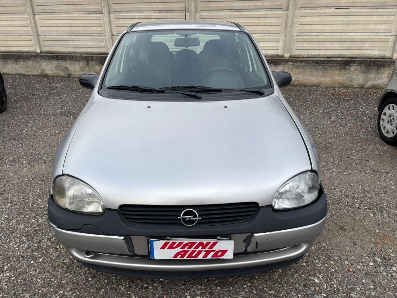 Opel Corsa 1.0i 12V cat 5 porte GPL