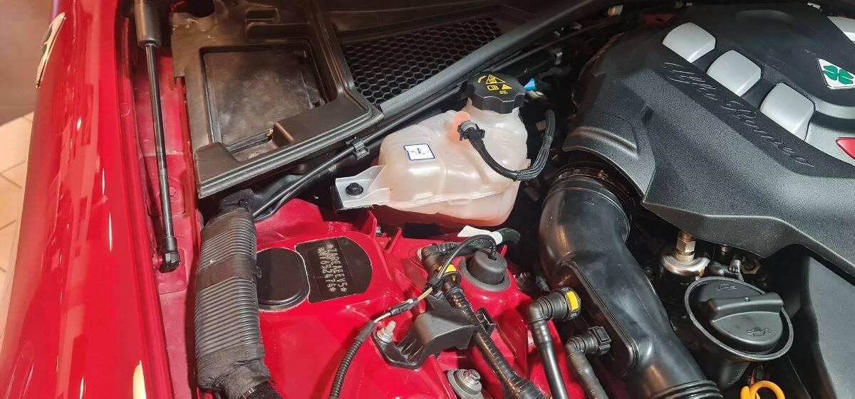 Alfa Romeo Giulia Giulia Quadrifoglio 510cv CCM-HARMAN-AKAPOVICK