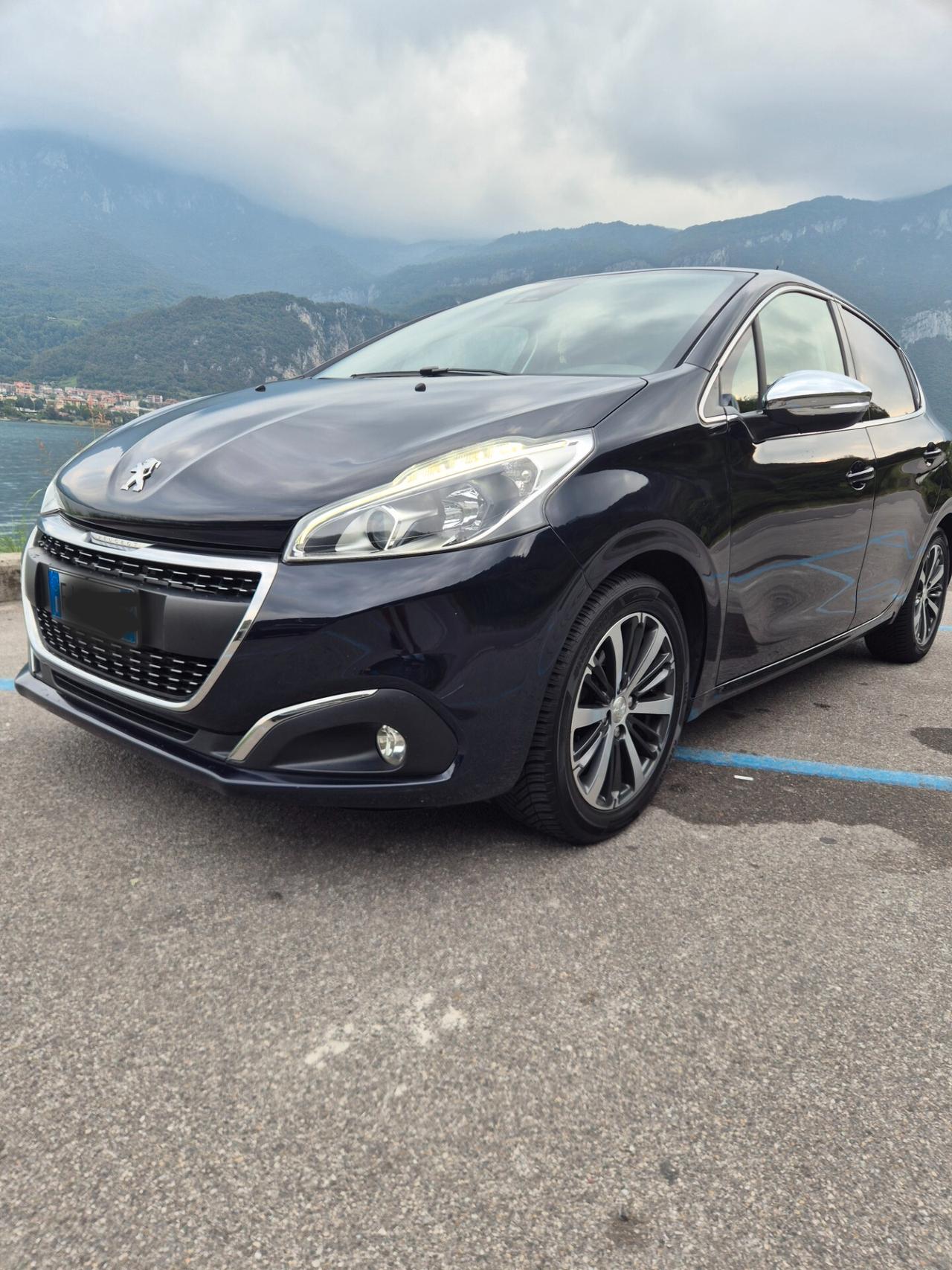 PEUGEOT 208 1.2 BENZINA ALLURE RETROCAMERA