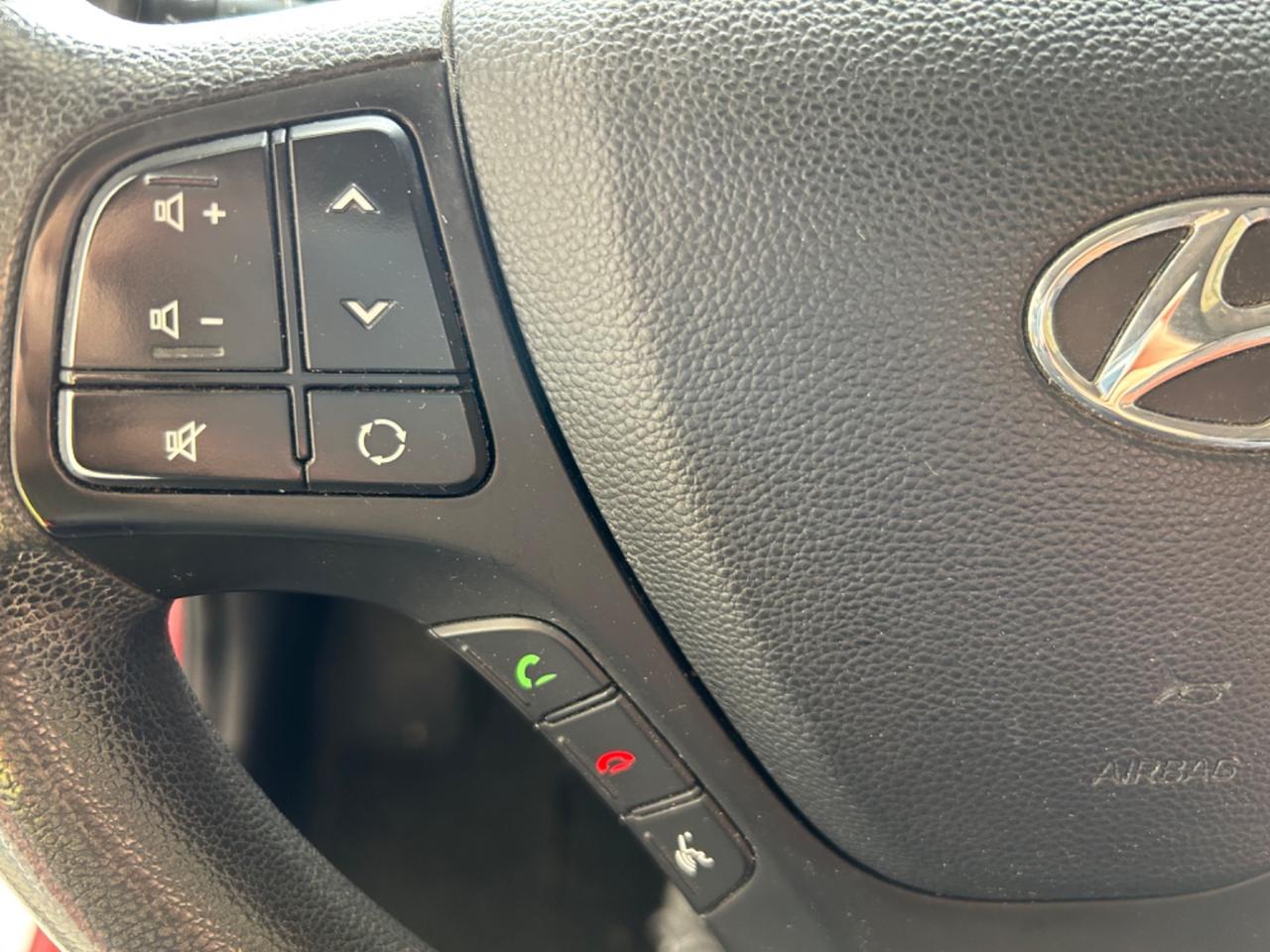 Hyundai i10 Login
