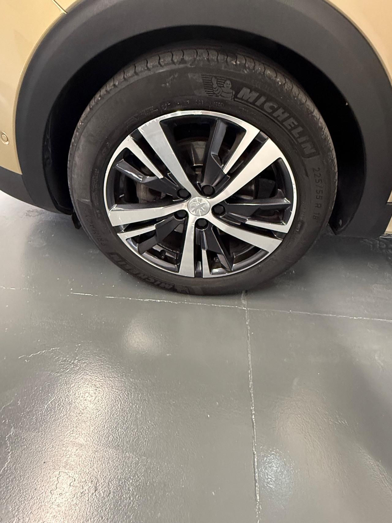 Peugeot 3008 BlueHDi 120 S&S Allure