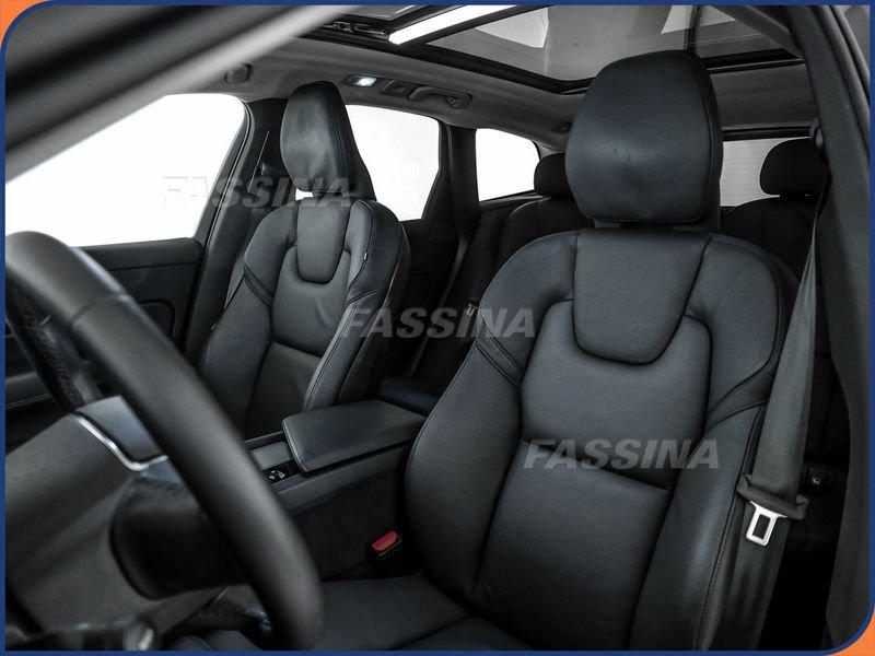 Volvo XC60 T6 Plug-in hybrid AWD automatico Plus Dark