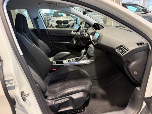 PEUGEOT 308 PureTech Turbo 130 S&S EAT6 Allure NAVI - BT - 17