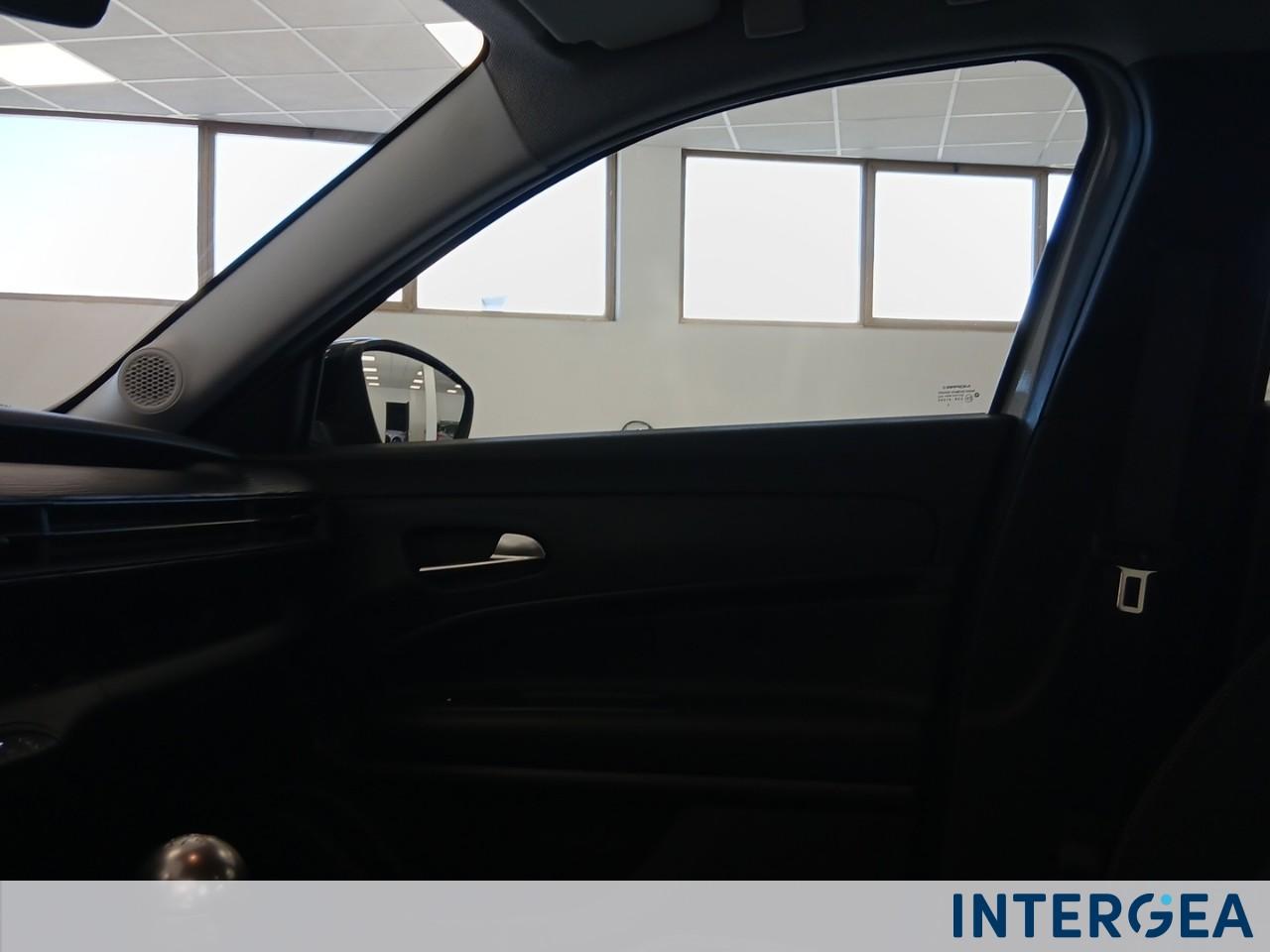 JEEP Avenger 1.2 turbo Altitude fwd 100cv