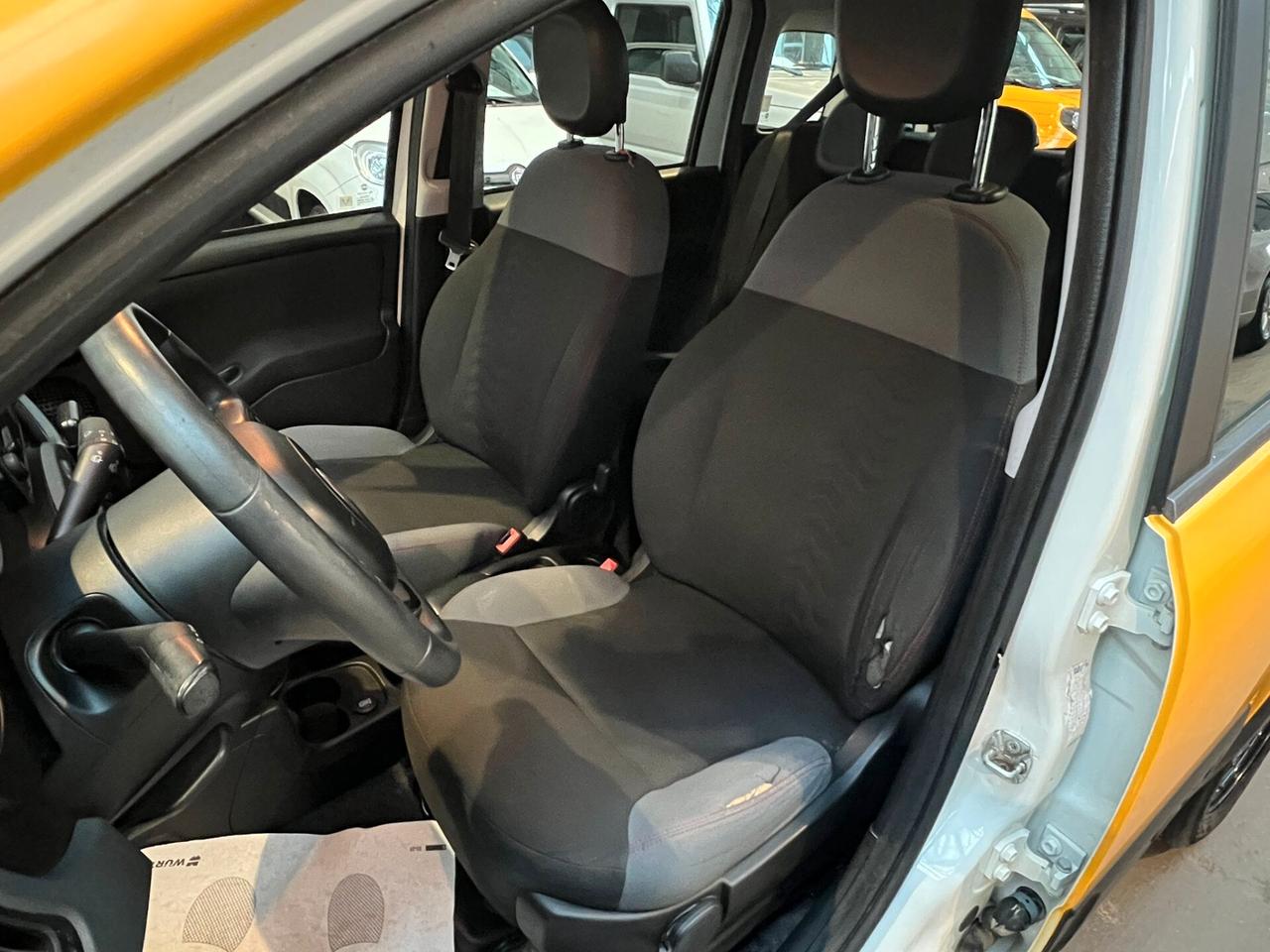 Fiat Panda 1.3 MJT 95 CV S&S 4x4 5 POSTI