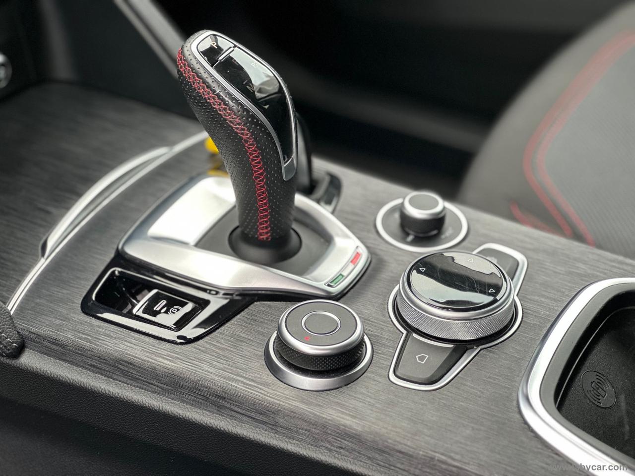 ALFA ROMEO Stelvio 2.2 T.diesel 160CV AT8 RWD R.Ed.