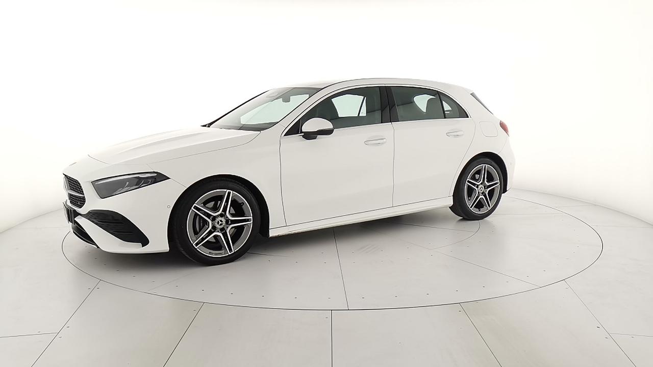 Mercedes-Benz Classe A - W177 2023 - A 200 d AMG Line Advanced Plus auto