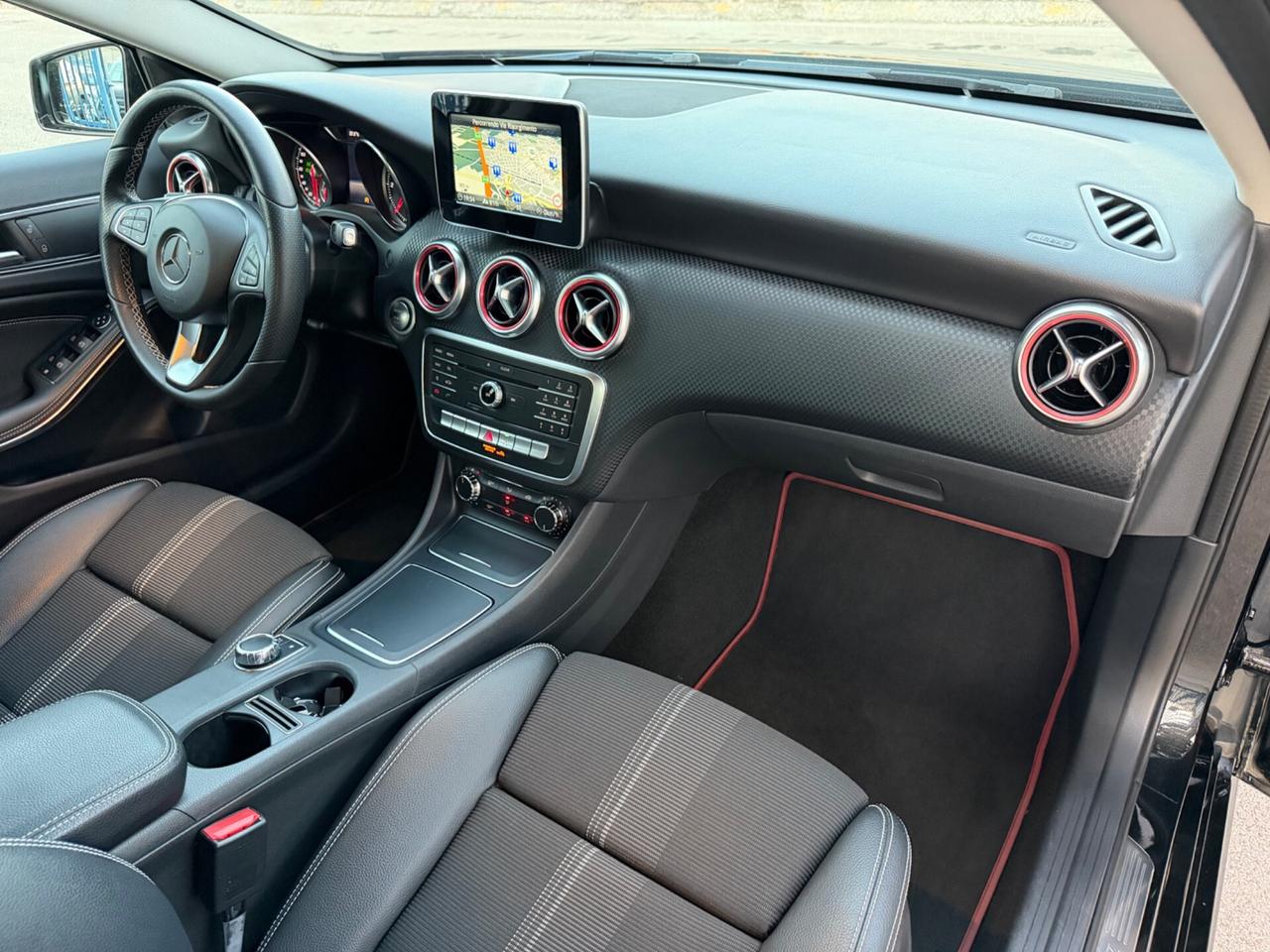 Mercedes A180 Premium 1.5 dci 110 cv 2018 87.000 km