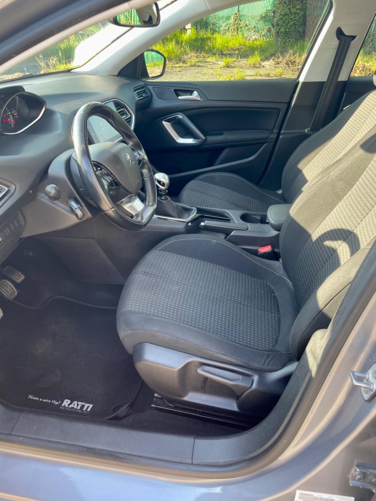 Peugeot 308 BlueHDi 130 S&S SW Business