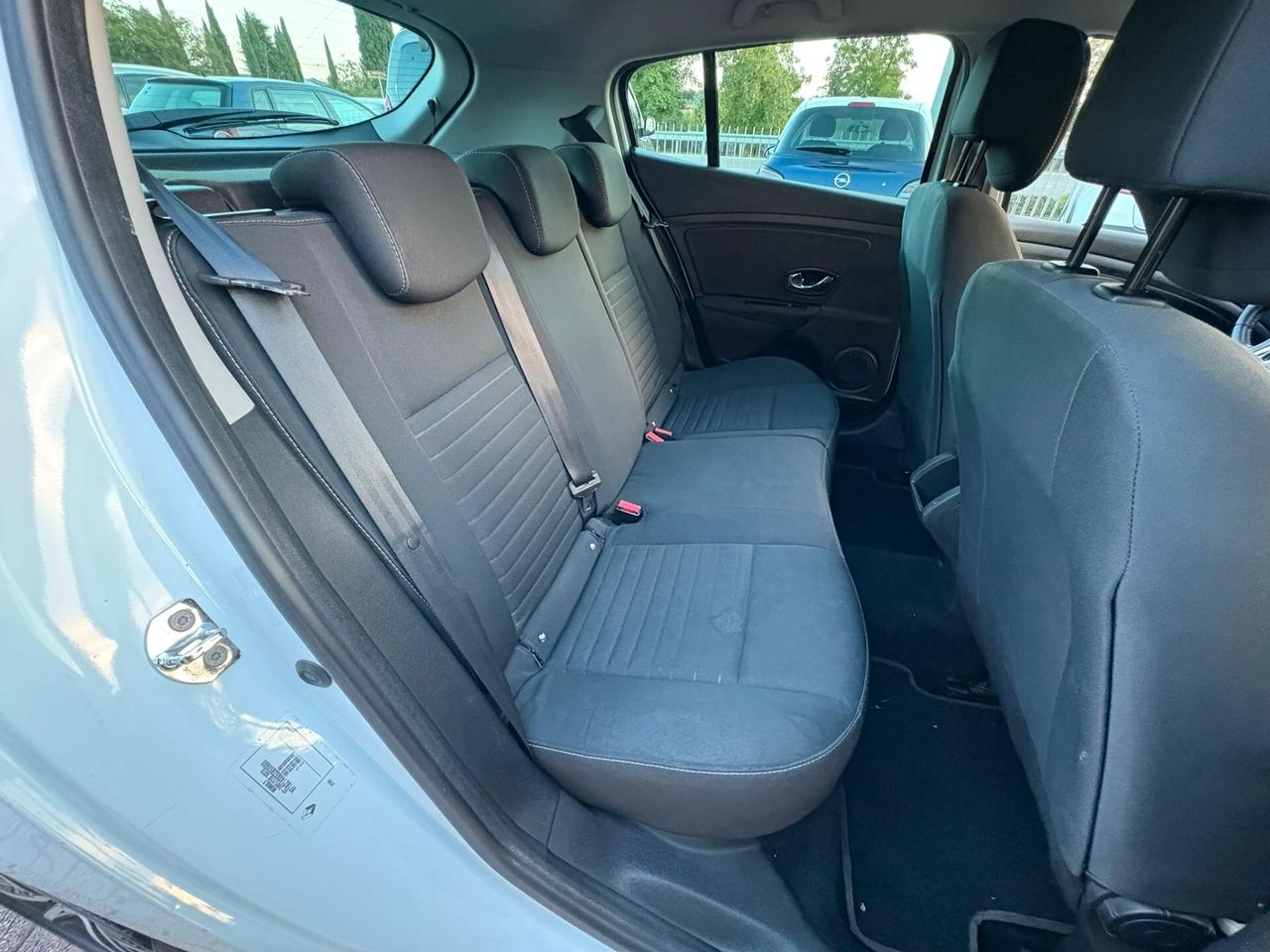 RENAULT MEGANE 1.5 DCI ASSETTO SPORTIVO SI NEOPAT