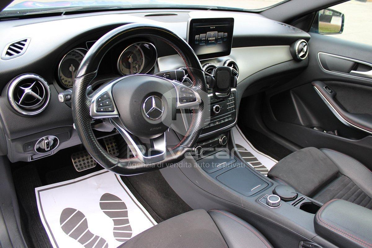 MERCEDES GLA 200 d Automatic Premium