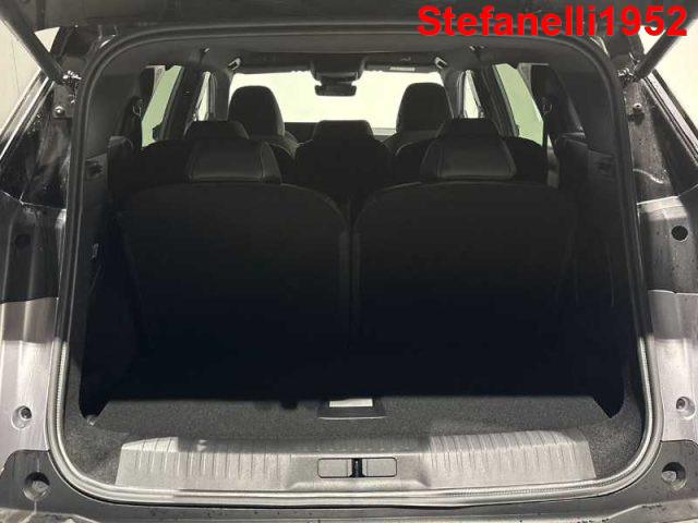 PEUGEOT 5008 1.2 hybrid GT 136cv e-dcs6