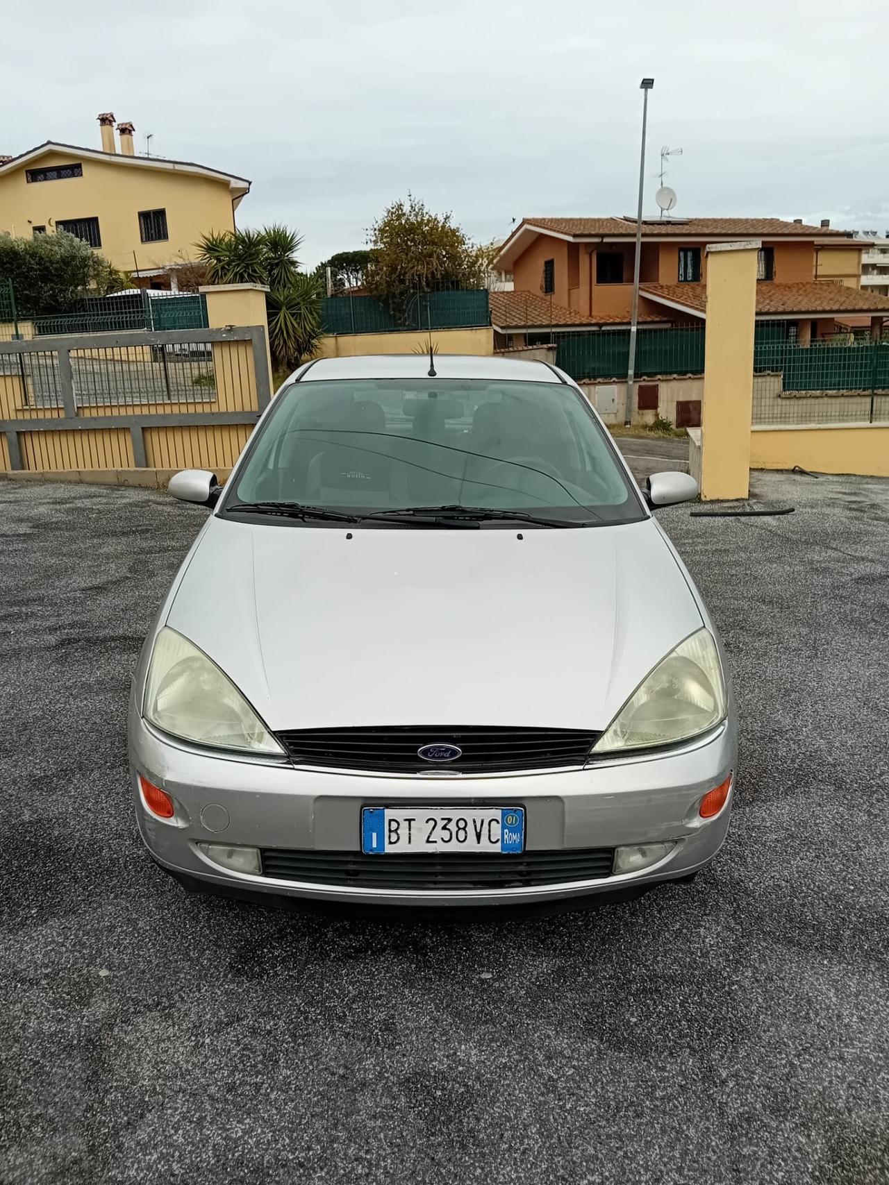 Ford Focus 1.6i 16V cat 5p. Ambiente