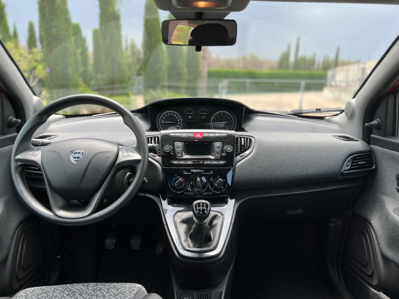 Lancia Ypsilon 1.2 69 CV 5 porte S&S Platinum