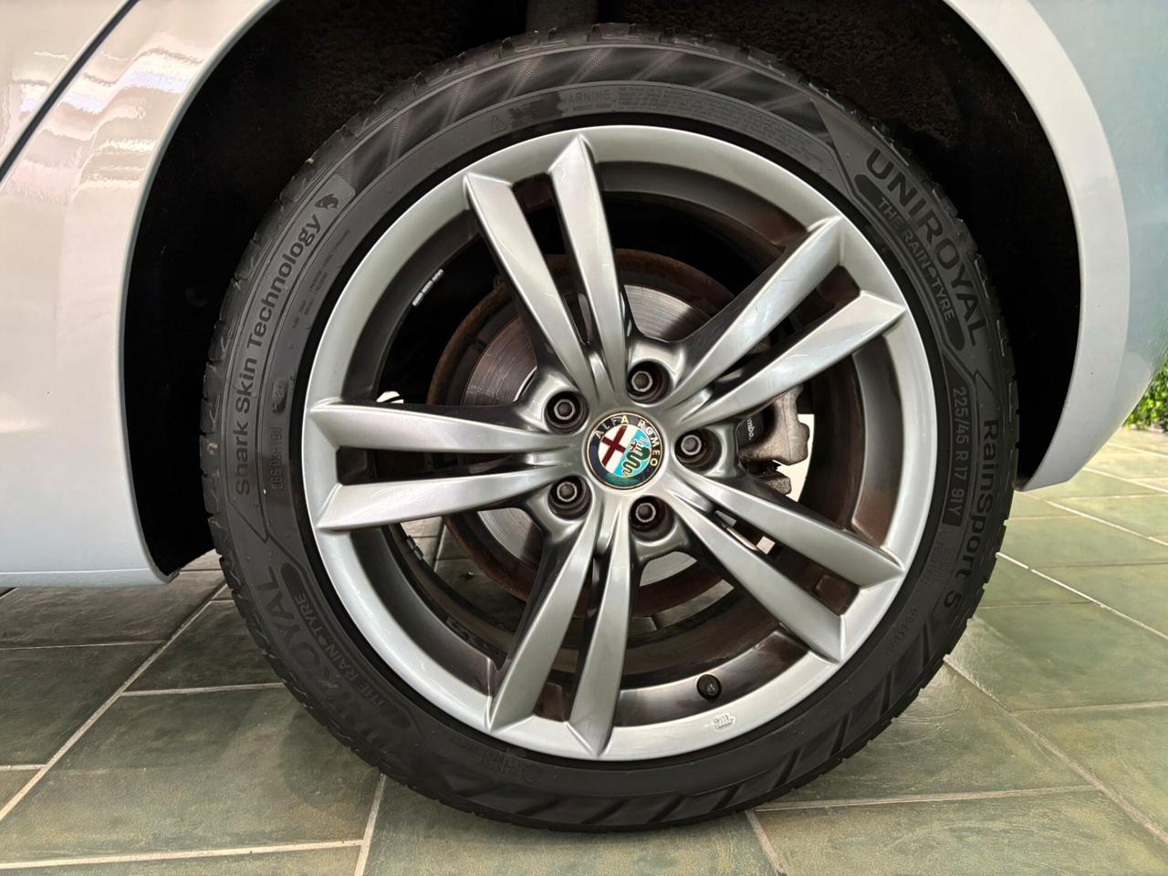 Alfa Romeo Giulietta 2.0 JTDm-2 150 CV Distinctive