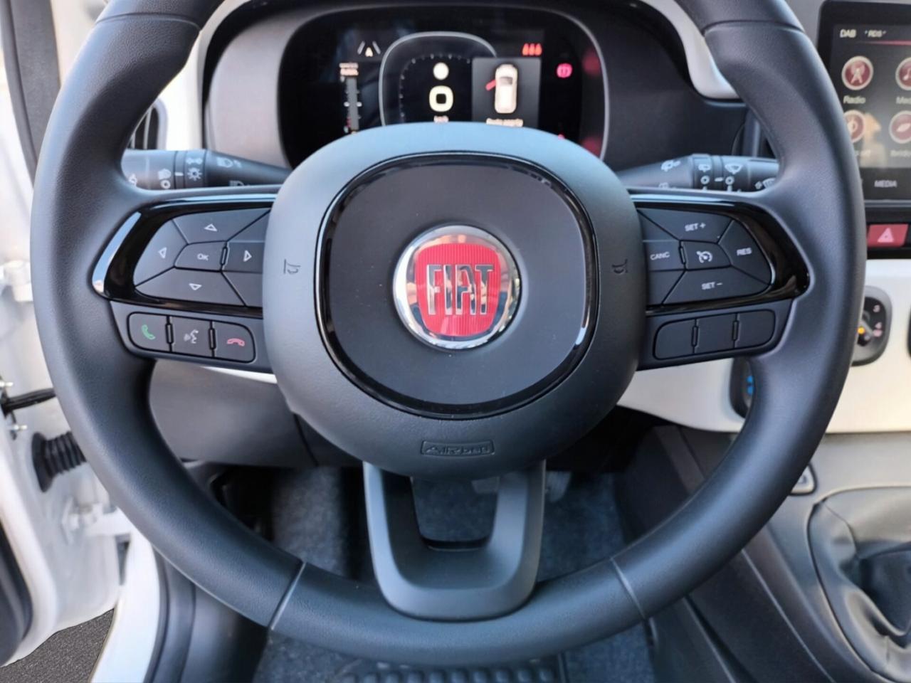 Fiat Panda Pandina 1000 HYBRID CROSS 65 CV KM 0 ITALIA