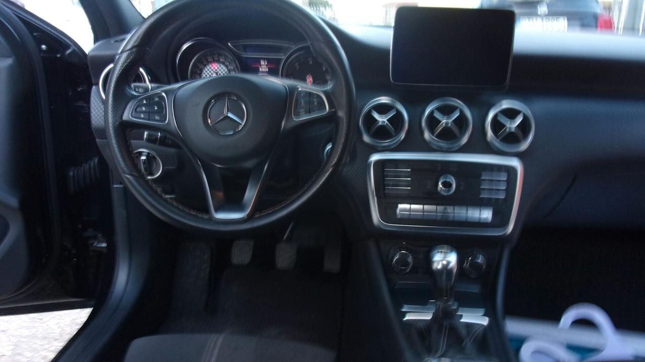 Mercedes-benz A 180 A 180 d Premium